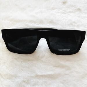 Juna Black & Black Wood Sunglasses